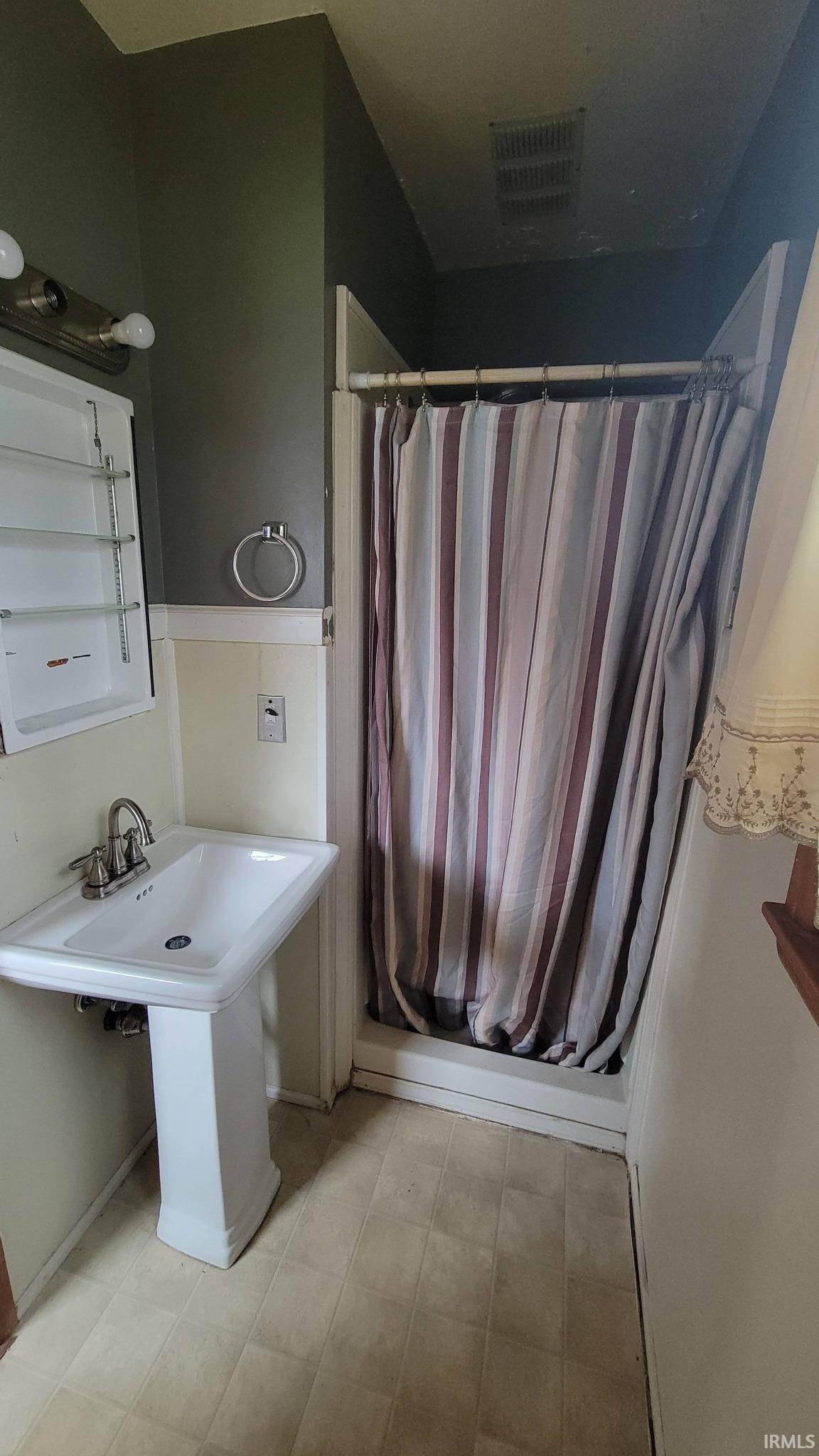 326 North Main Street Warren, IN 46792 - Photo 15 of 33