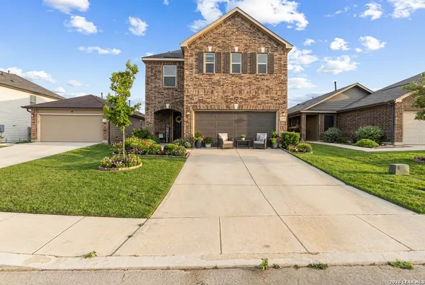$2,200 | 14319 Breakline Way, Elmendorf, TX 78112