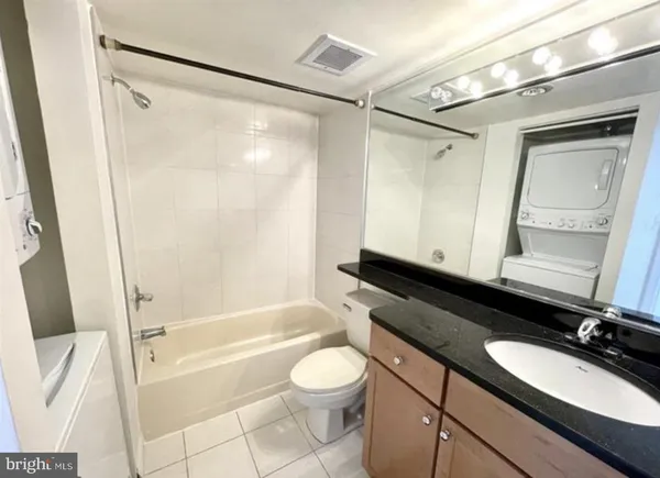 $2,050 | 2230 George C Marshall Drive, Unit 1226, Falls Church, VA 22043