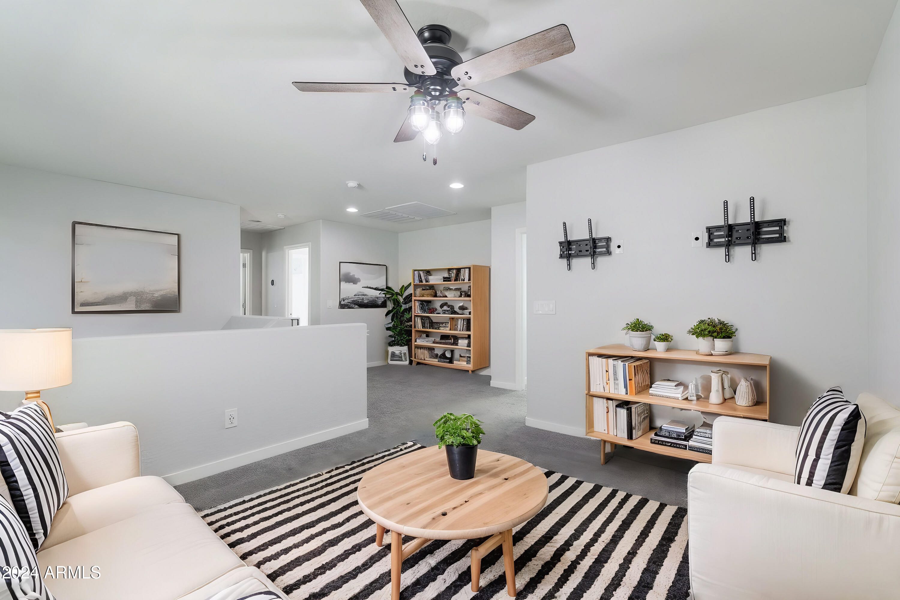 2066 South Martingale Road Gilbert, AZ 85295 - Photo 16 of 33 Virtual Staging AI - Loft