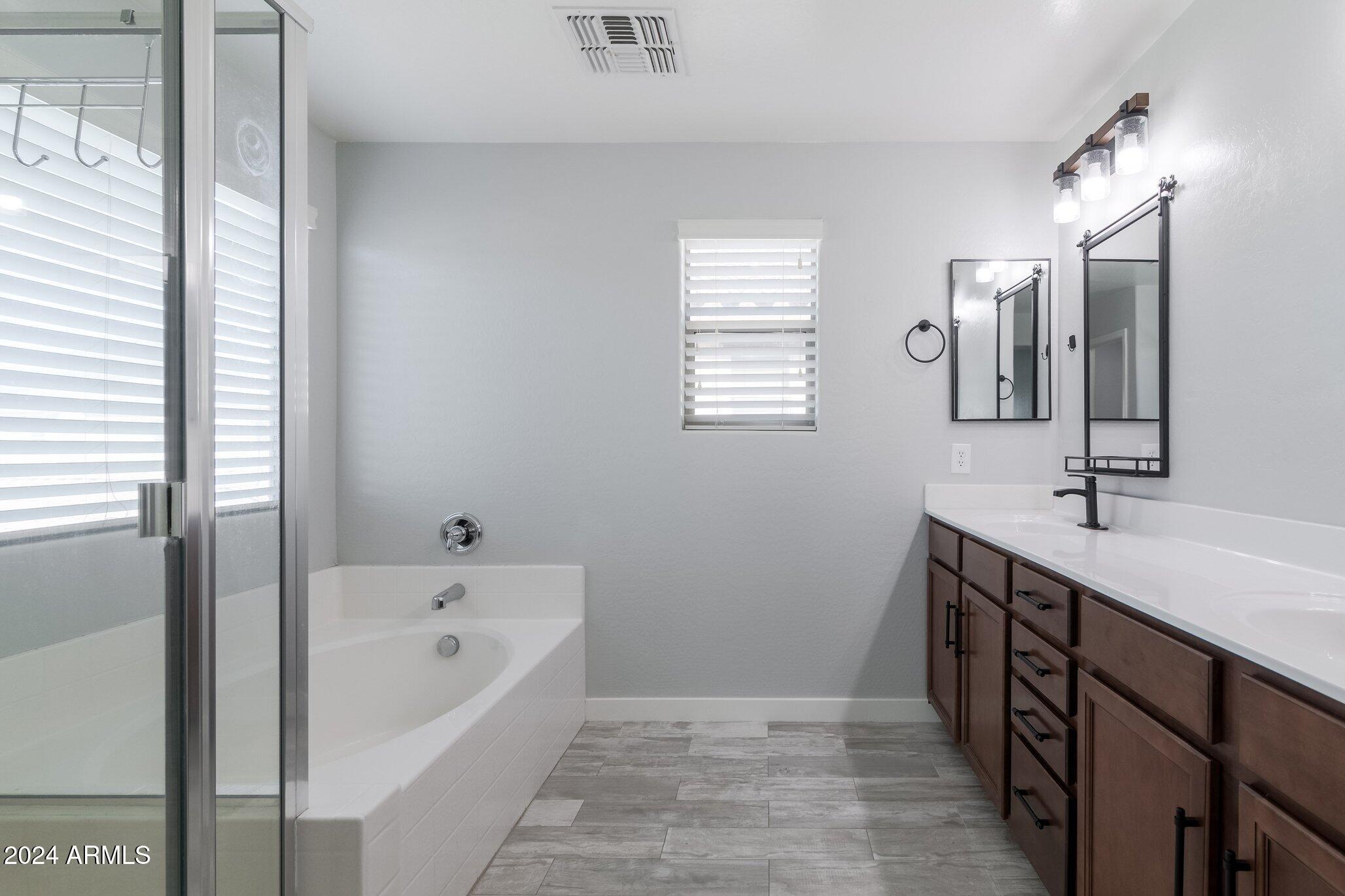 2066 South Martingale Road Gilbert, AZ 85295 - Photo 20 of 33 Master bath 1