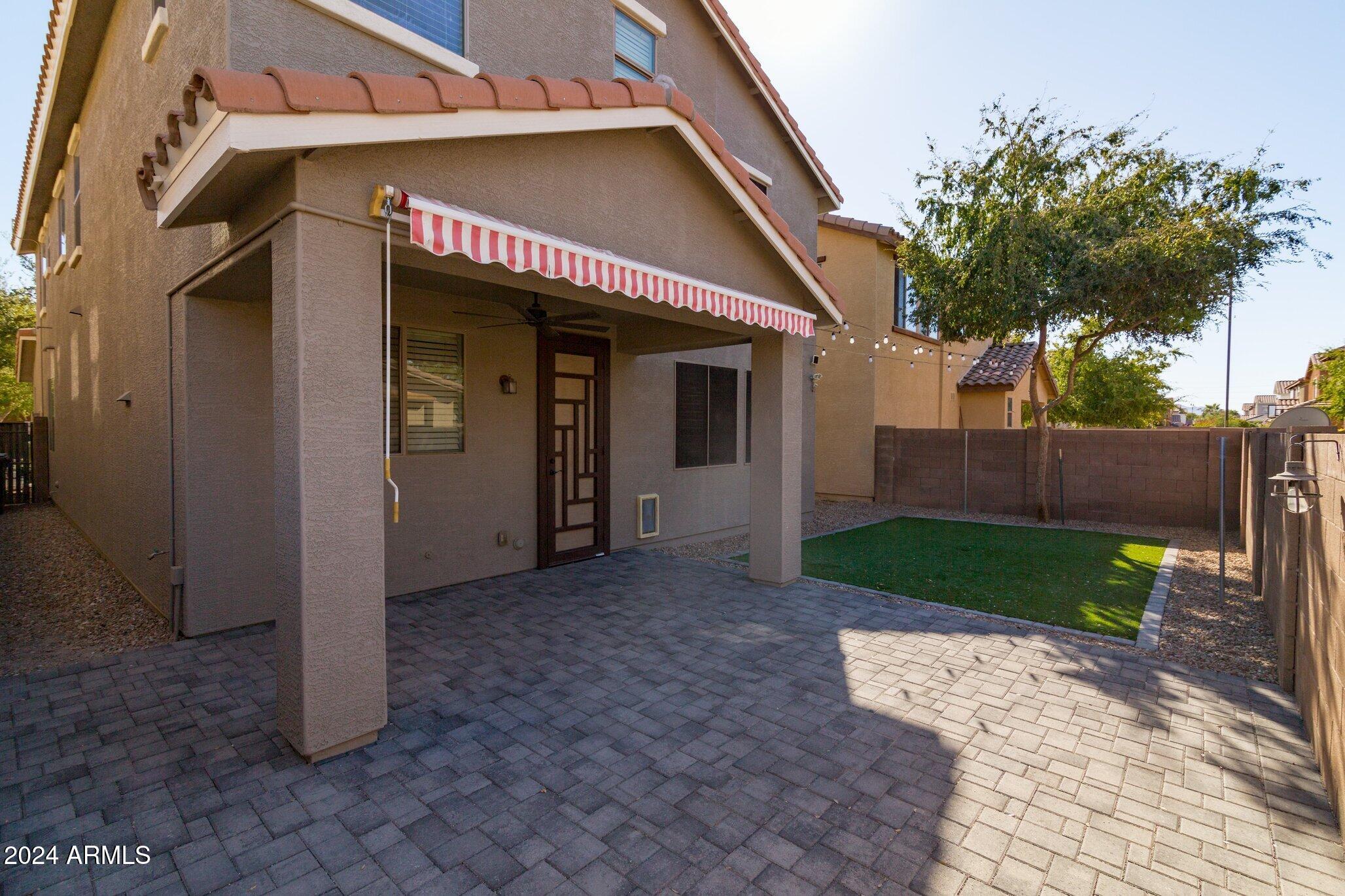 2066 South Martingale Road Gilbert, AZ 85295 - Photo 30 of 33 Backyard 1