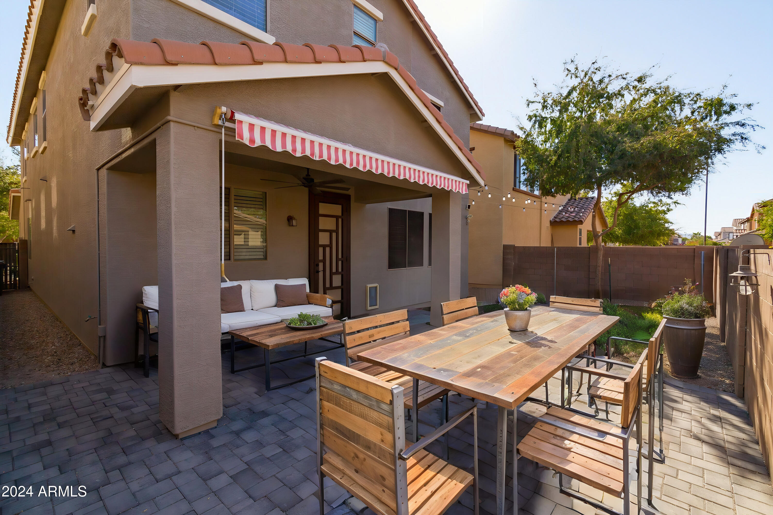 2066 South Martingale Road Gilbert, AZ 85295 - Photo 31 of 33 Virtual Staging AI -Backyard