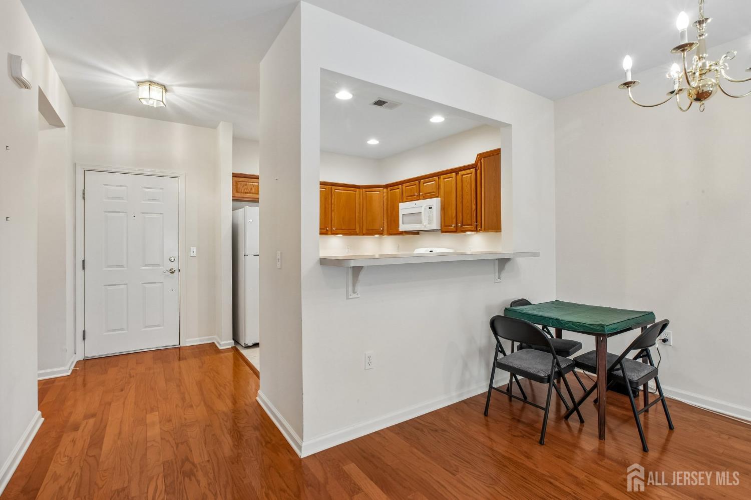 540 Cranbury Road, Unit 115 East Brunswick, NJ 08816 - Photo 3 of 31