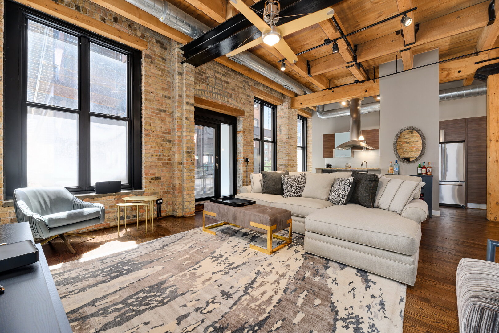 154 West Hubbard Street, Unit 203 Chicago, IL 60654 - Photo 8 of 25