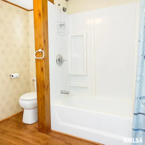 $90,000 | 42 South Main Street, Raleigh, IL 62977