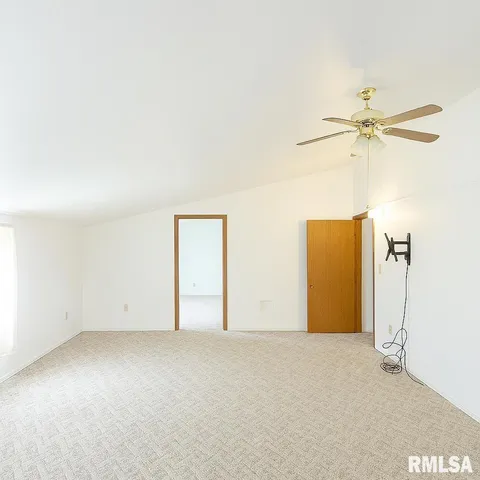 $90,000 | 42 South Main Street, Raleigh, IL 62977