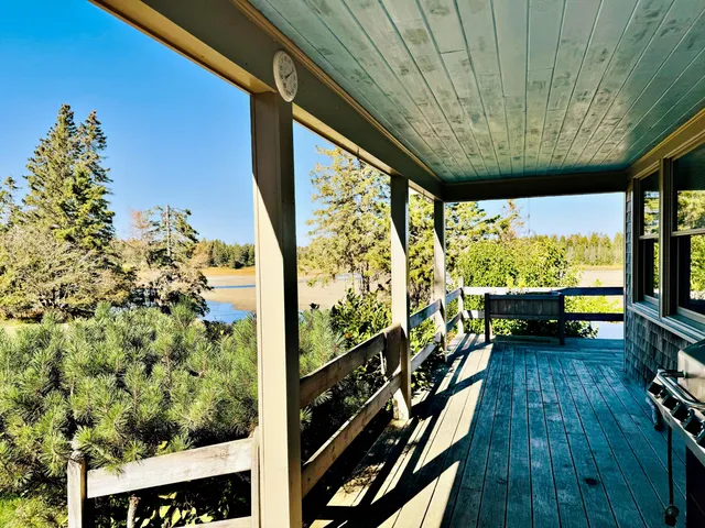 $689,000 | 90 Johnson Cove Road, Roque Bluffs, ME 04654