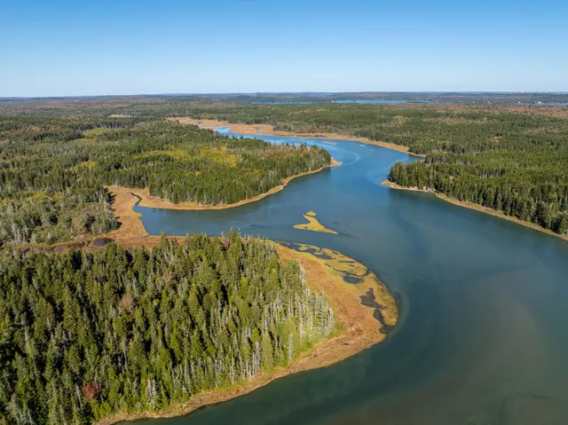 $689,000 | 90 Johnson Cove Road, Roque Bluffs, ME 04654