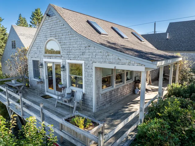 $689,000 | 90 Johnson Cove Road, Roque Bluffs, ME 04654