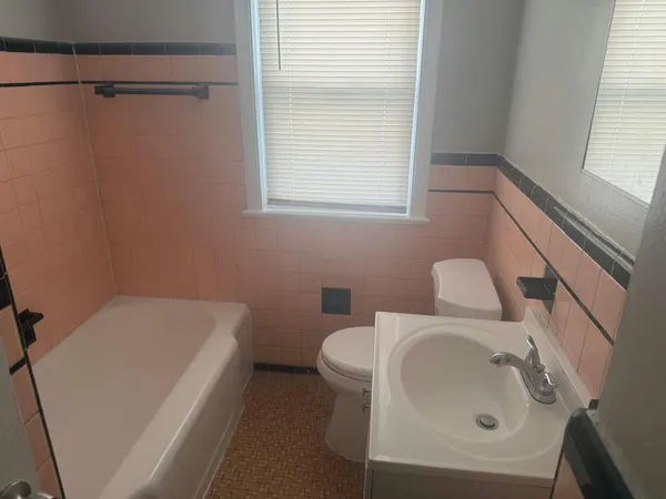 $69,900 | 8289 Terry Street, Detroit, MI 48228