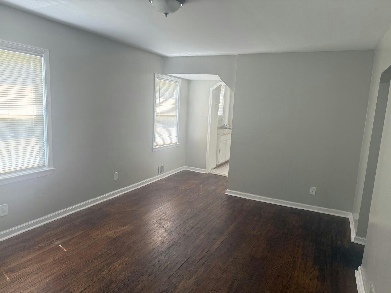 8289 Terry Street Detroit, MI 48228 - Photo 4 of 17 EA5ac7qYXqjzChx-1nK-p41Tjm32Xx2YnOgzcHG9