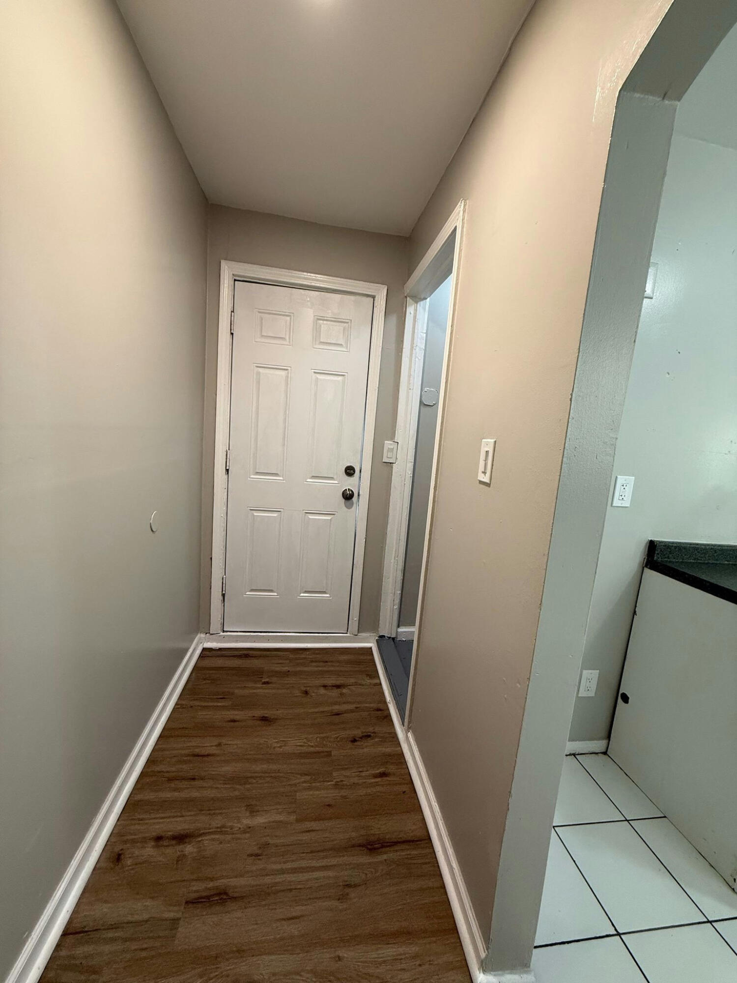 8289 Terry Street Detroit, MI 48228 - Photo 5 of 17 jjby3ZcxUyj9IlMtMS0KeMRgT3GeBINF7ELzNpcu