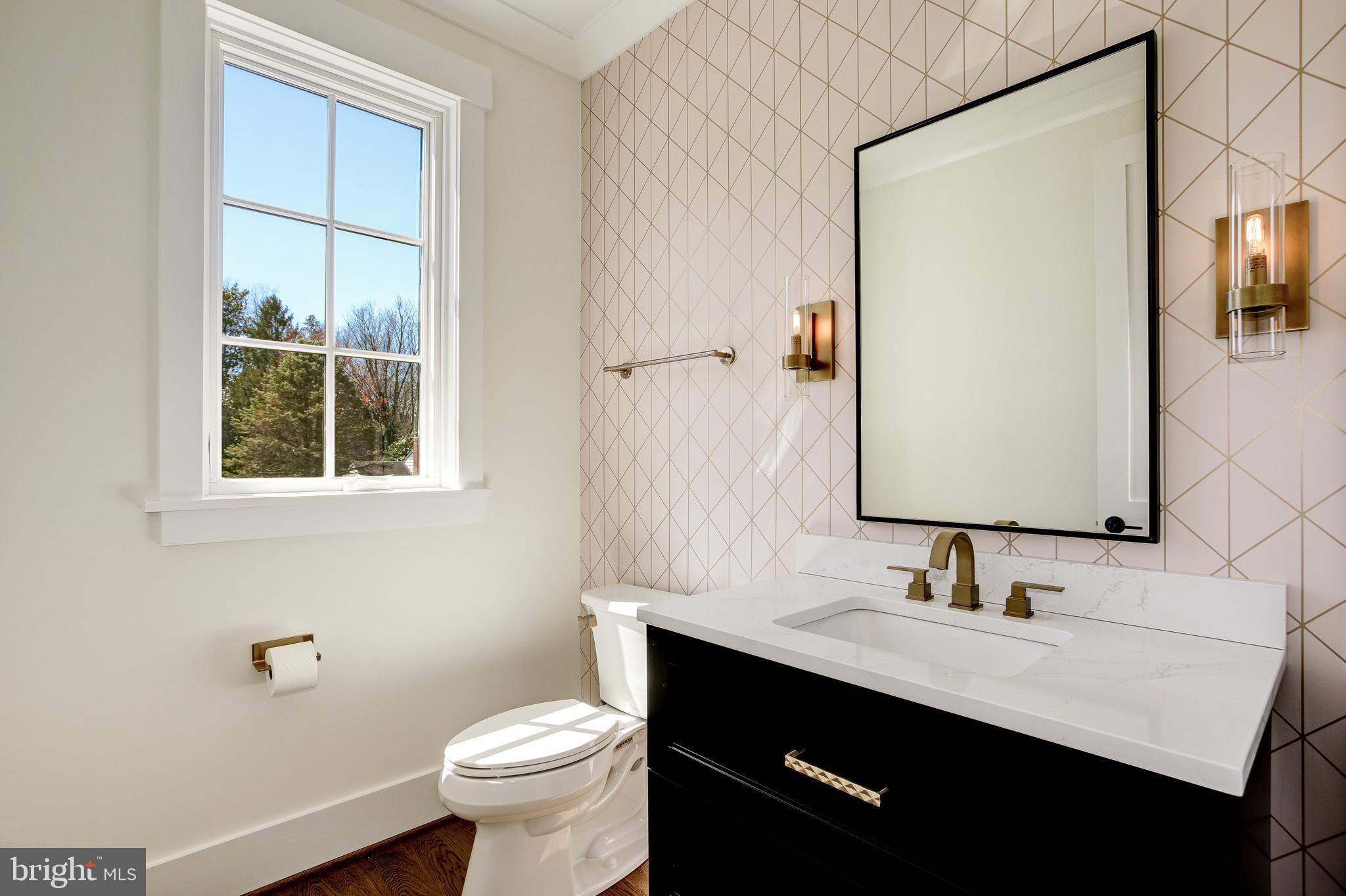 4940 Little Falls Road Arlington, VA 22207 - Photo 17 of 25