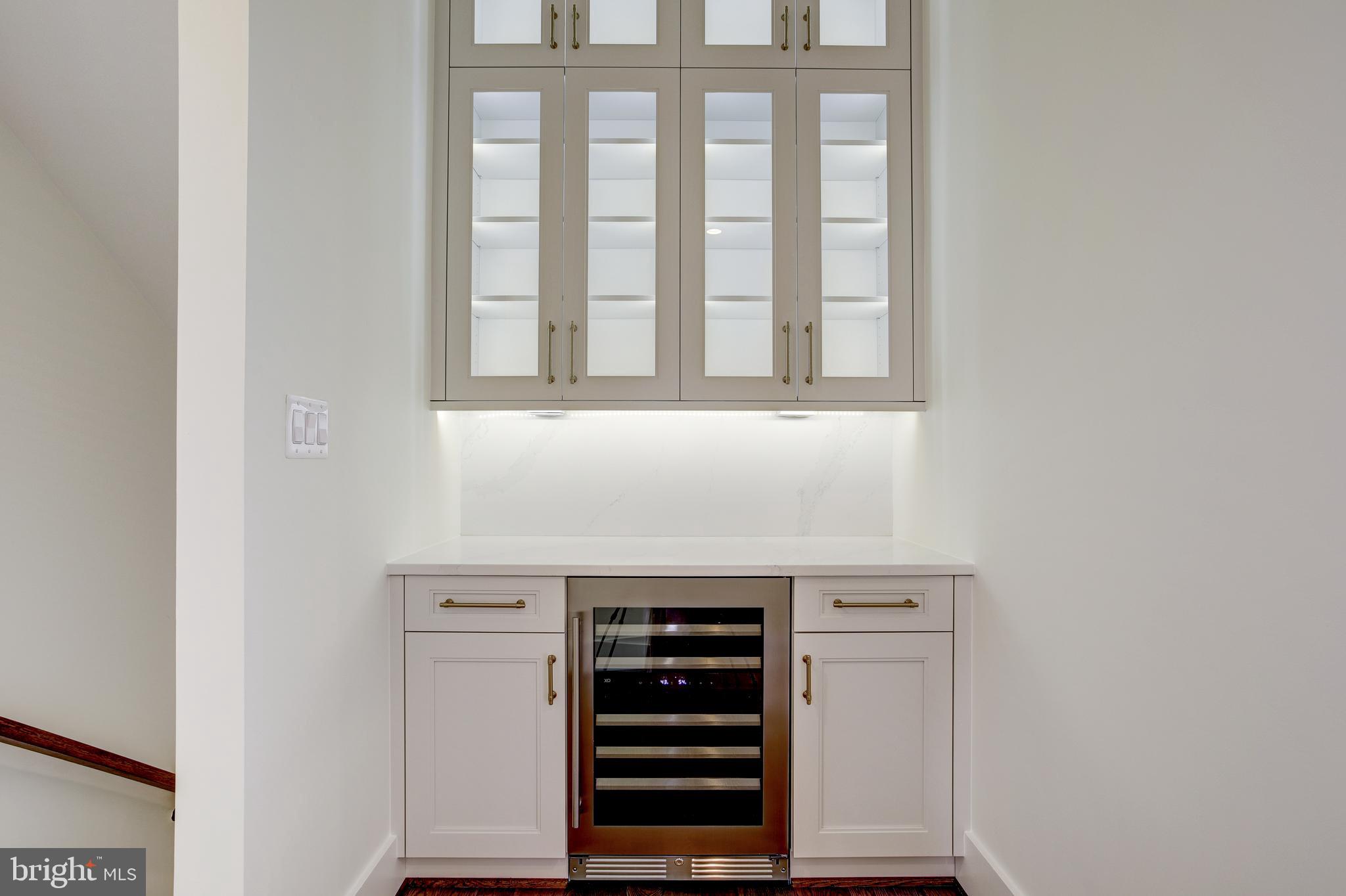 4940 Little Falls Road Arlington, VA 22207 - Photo 21 of 25