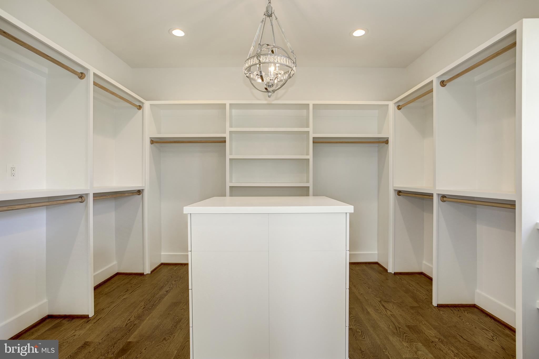 4940 Little Falls Road Arlington, VA 22207 - Photo 22 of 25