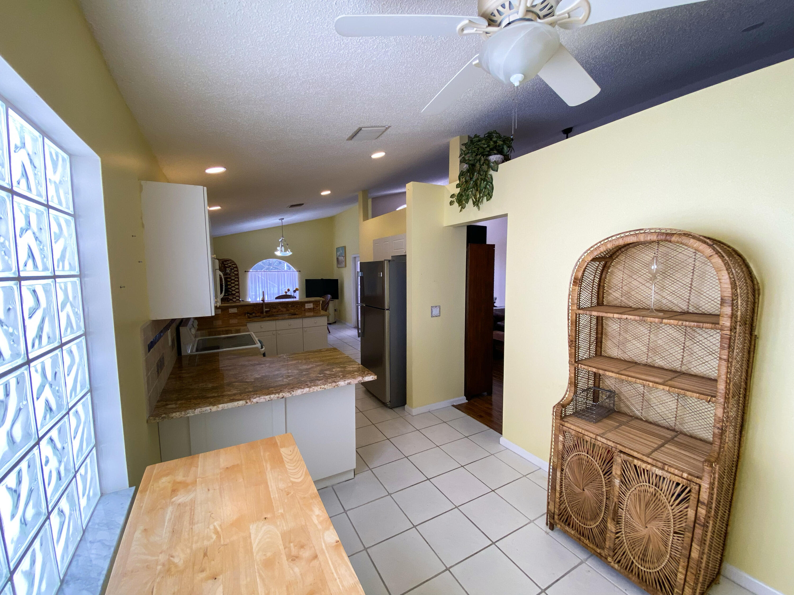 1820 Barnstable Road Wellington, FL 33414 - Photo 12 of 31 Kitchen-04
