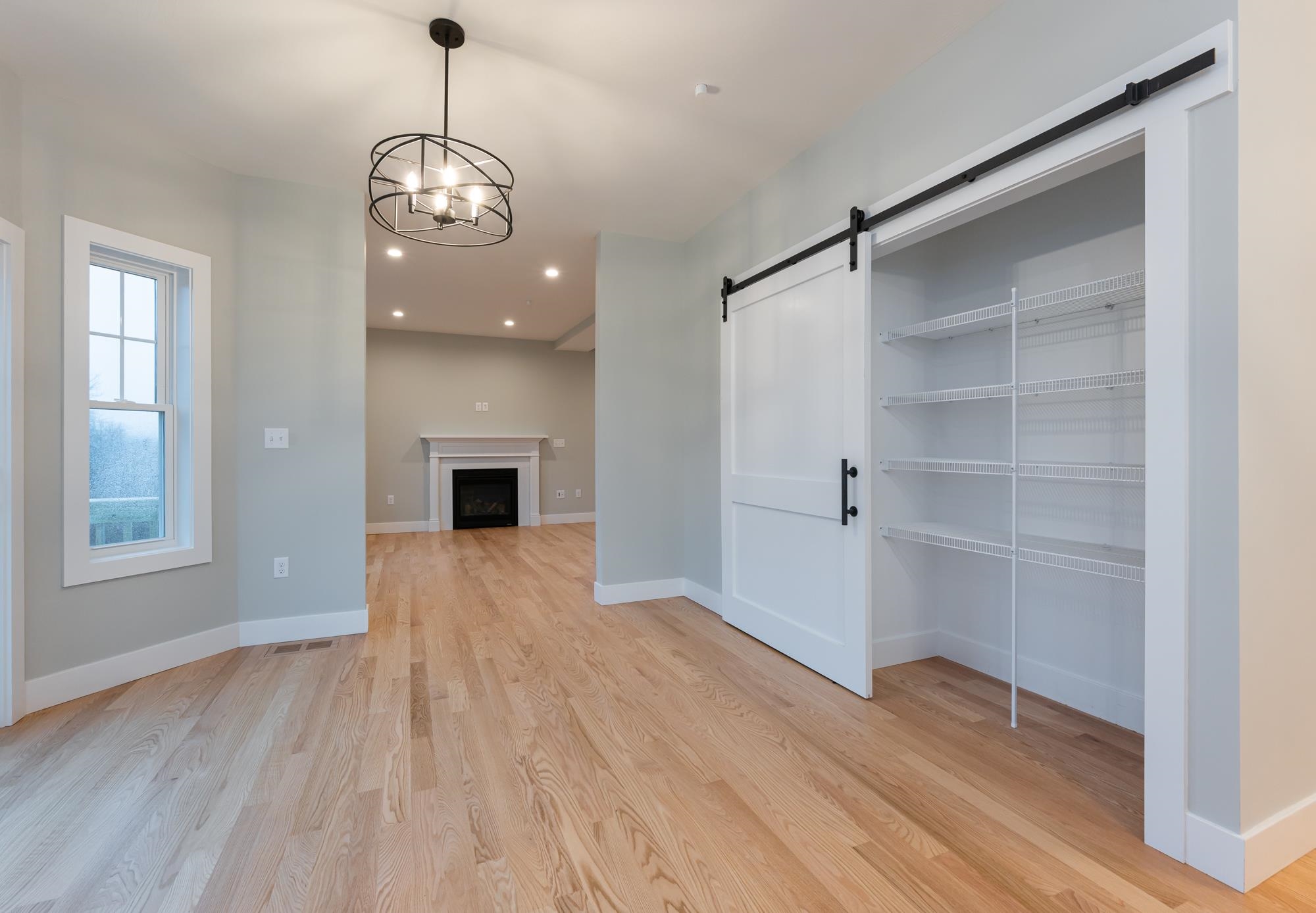 12 Robin Way, Unit 5 Chester, NH 03036 - Photo 7 of 22 Gallery Image 7