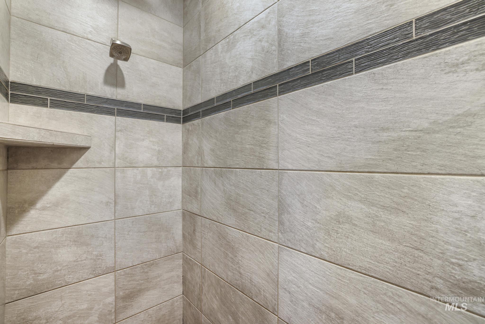 2858 Sunray Loop Twin Falls, ID 83301 - Photo 21 of 45 Bathroom view of a tile shower