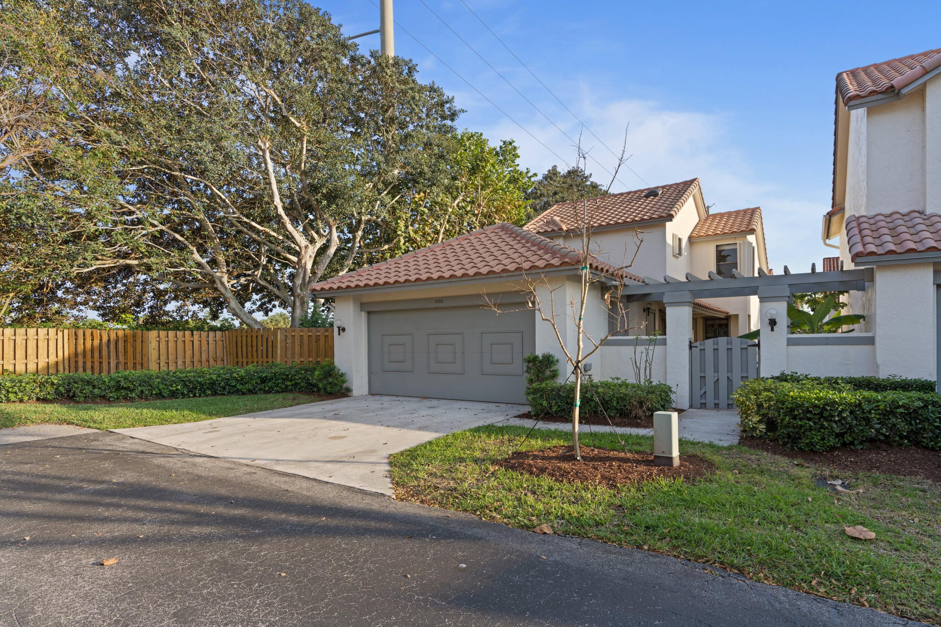 5522 Ilford Court Boca Raton, FL 33486 - Photo 1 of 32 DSC00265.jpg-SMALL