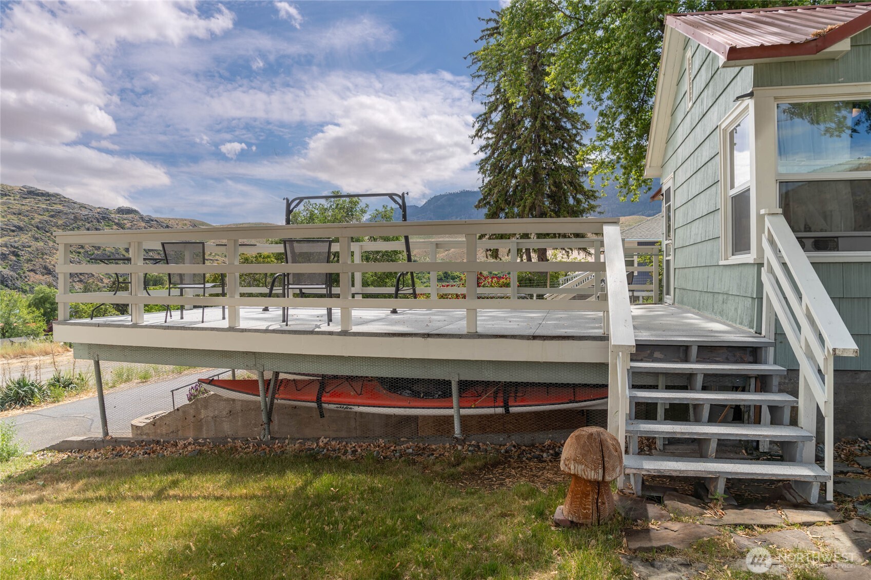 462 Beach Street Pateros, WA 98846 - Photo 11 of 30 a view of swimming pool with a yard and seating space