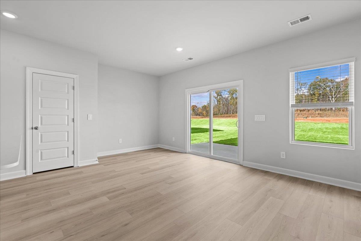 674 Cozy Blf Road Spartanburg, SC 29301 - Photo 6 of 33