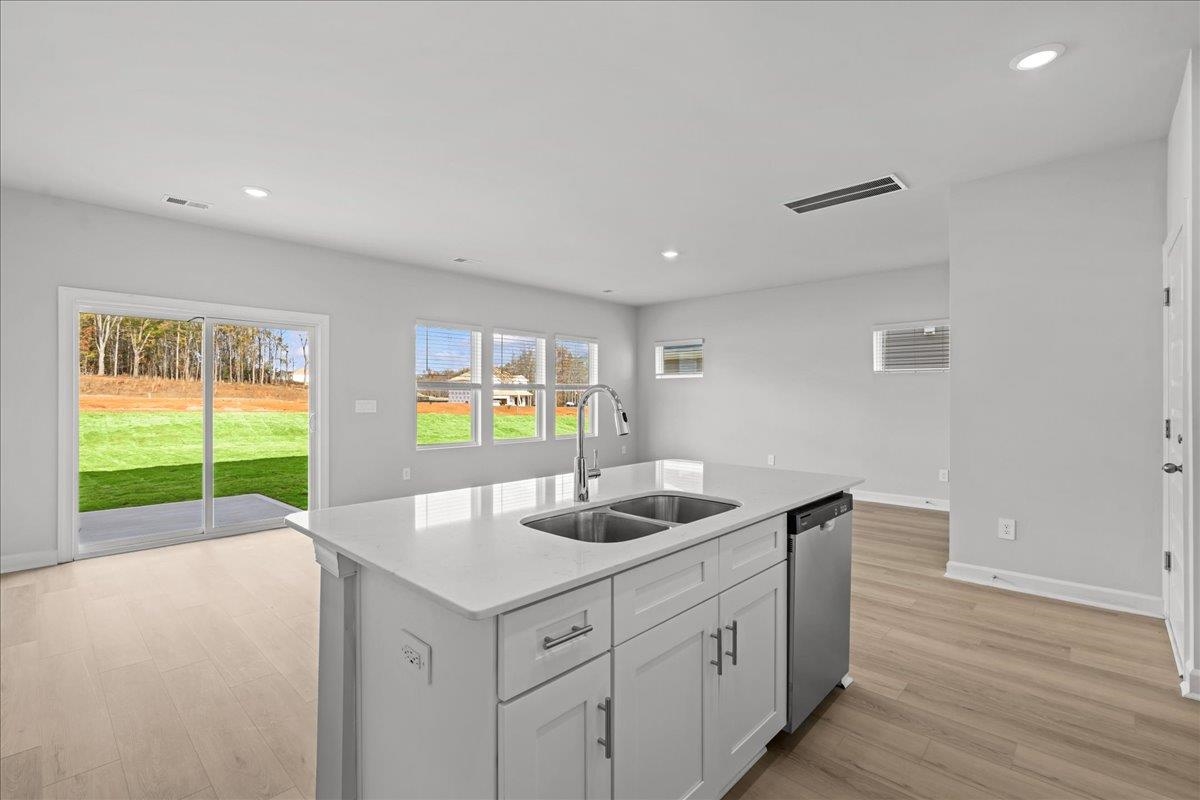 674 Cozy Blf Road Spartanburg, SC 29301 - Photo 8 of 33