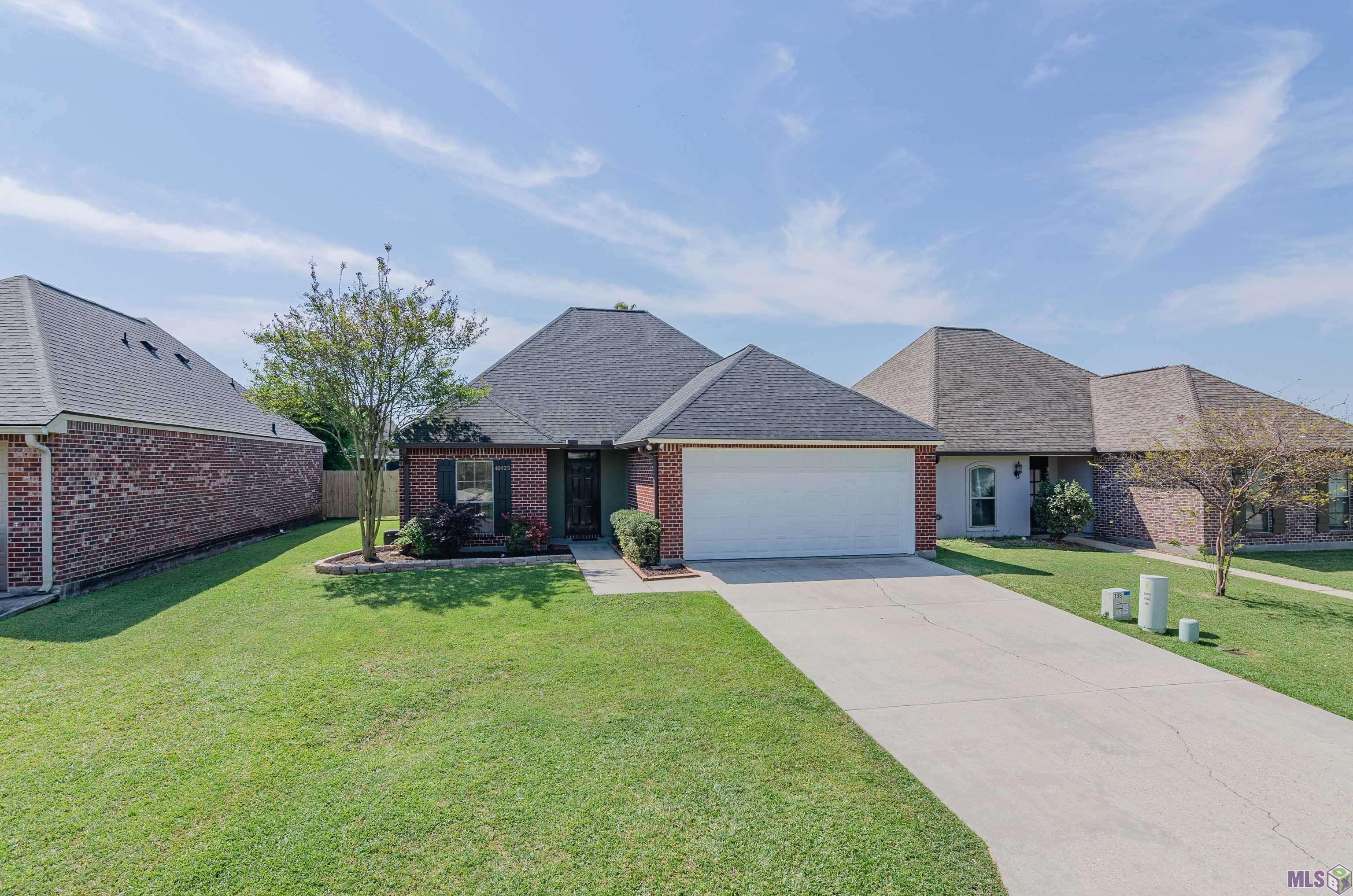 40423 Cross Ridge Avenue Gonzales, LA 70737 - Photo 1 of 26