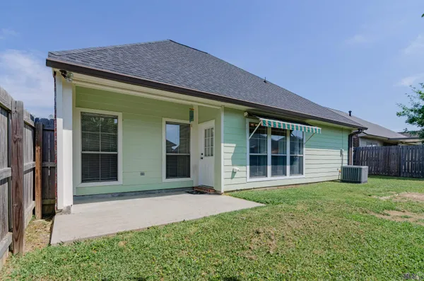 $252,000 | 40423 Cross Ridge Avenue, Gonzales, LA 70737