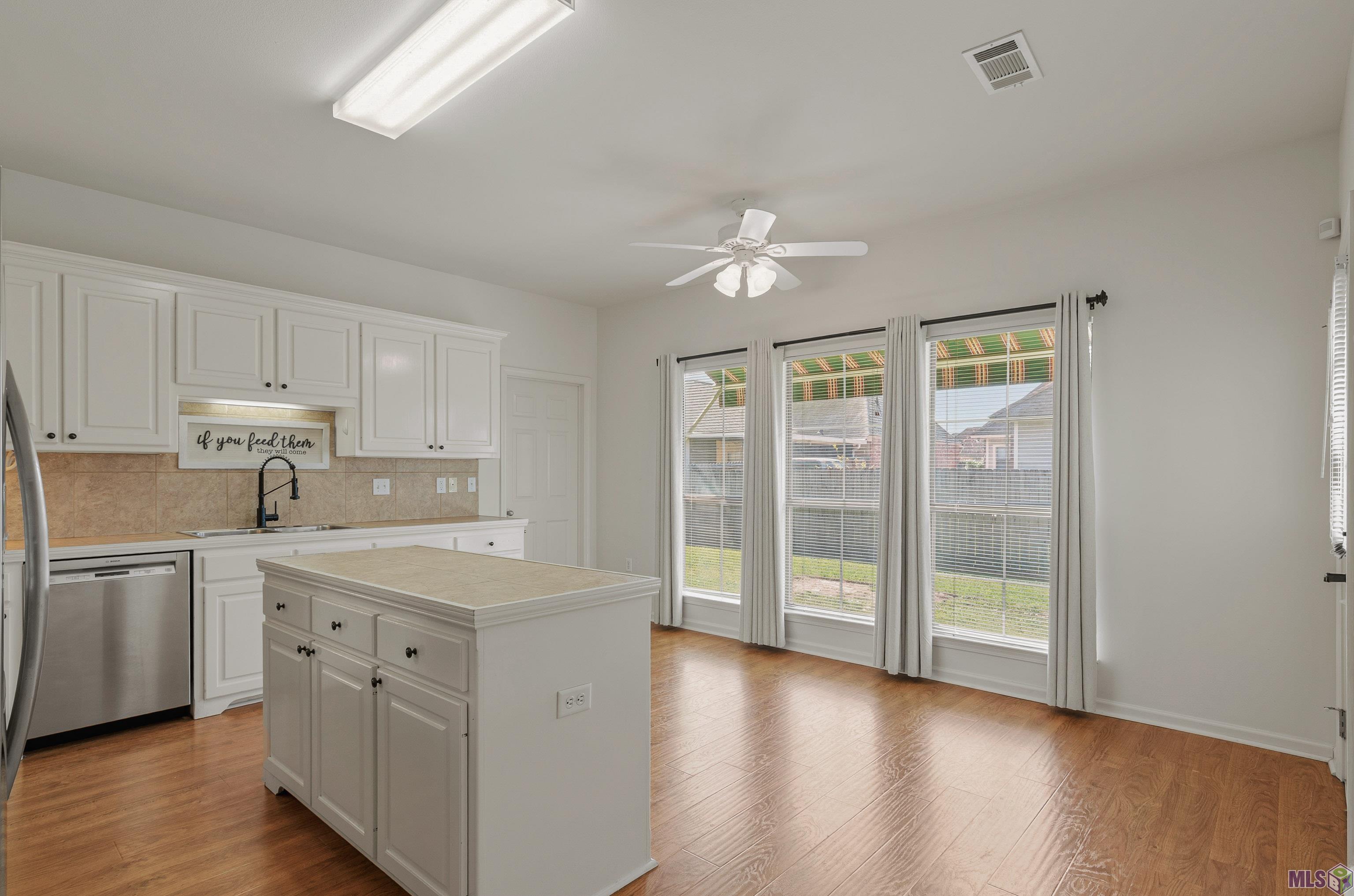 40423 Cross Ridge Avenue Gonzales, LA 70737 - Photo 8 of 26