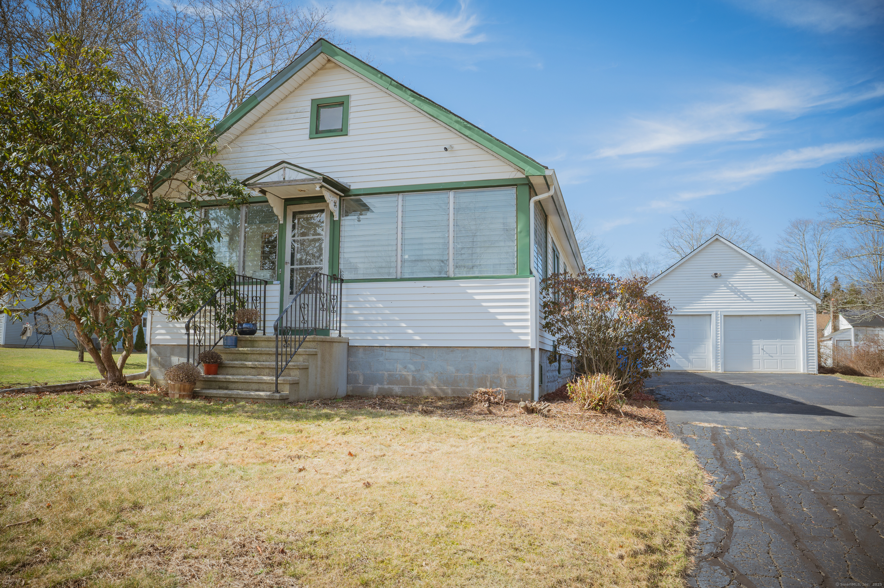 1862 Long Hill Road Guilford, CT 06437 - Photo 1 of 1