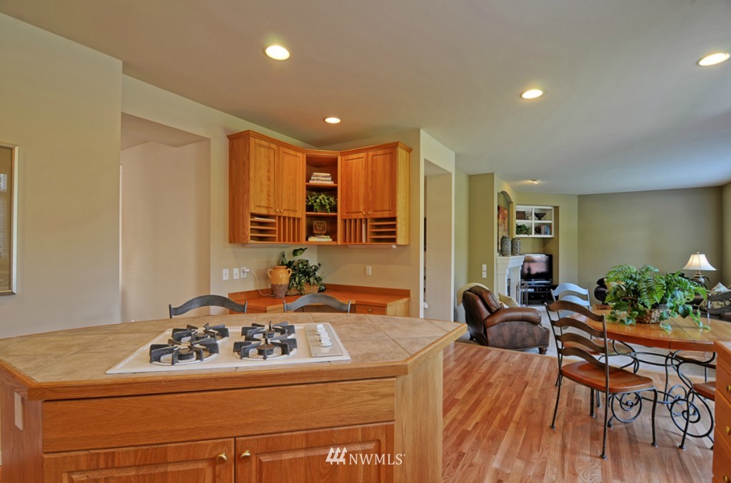 3310 175th Street Southeast Bothell, WA 98012 - Photo 7 of 25