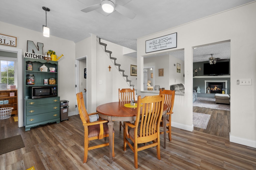 1814 Big Island Road Rock Island, IL 61201 - Photo 31 of 60