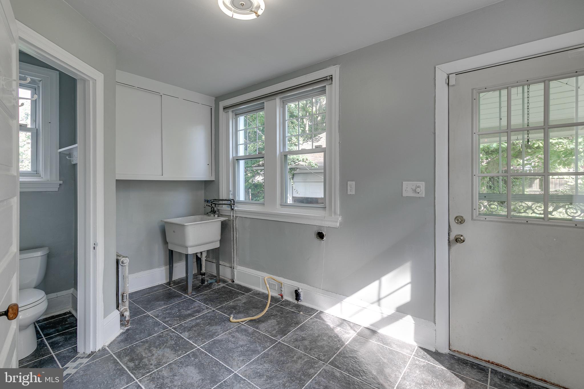 6342 Sherwood Road Philadelphia, PA 19151 - Photo 21 of 56 Gallery Image 21
