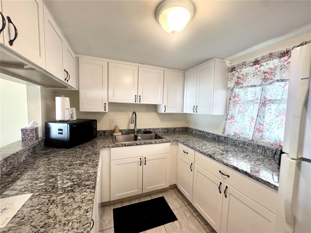 7701 Starkey Road, Unit 638 Seminole, FL 33777 - Photo 1 of 15 Gallery Image 1