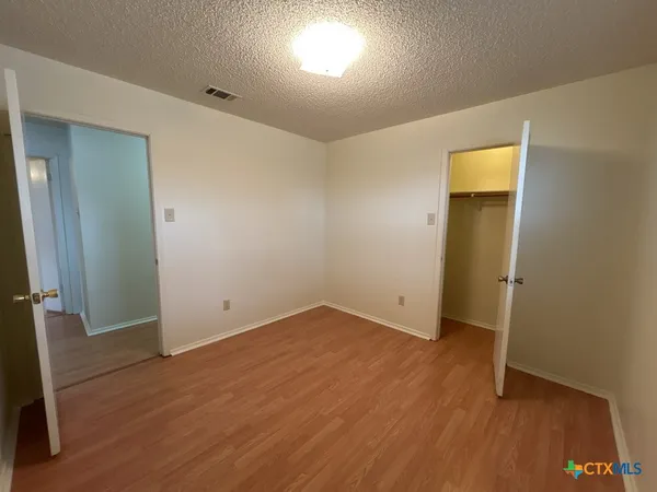 $1,250 | 3422 Chisholm Trail, Killeen, TX 76542