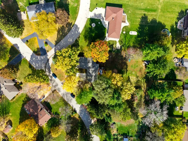 $299,900 | 404 Willow Drive, Belvidere, IL 61008