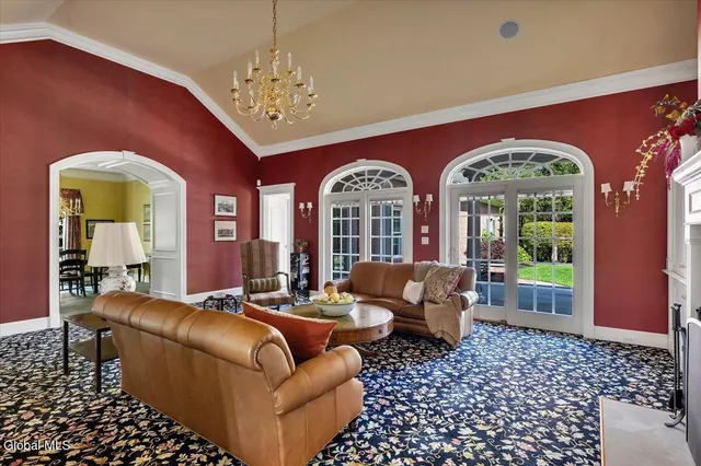 $1,599,900 | 44 Turner Lane, Colonie, NY 12211