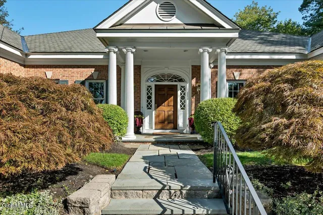 $1,599,900 | 44 Turner Lane, Colonie, NY 12211