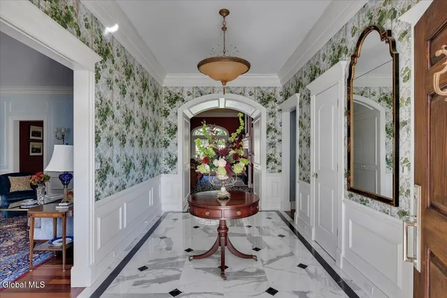 $1,599,900 | 44 Turner Lane, Colonie, NY 12211