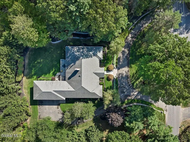 $1,599,900 | 44 Turner Lane, Colonie, NY 12211