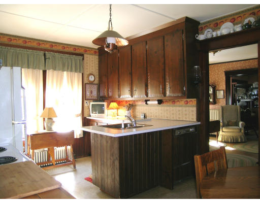 59 Randall Road Berlin, MA 01503 - Photo 4 of 20