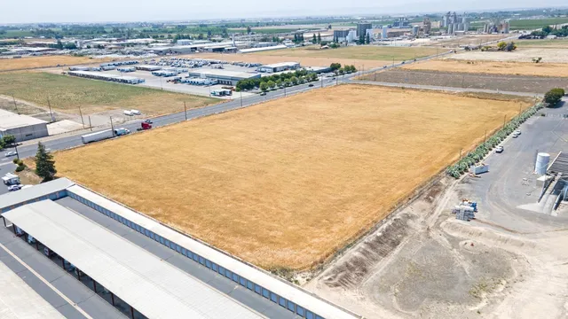 $2,500,000 | 2625 West Main Street, Turlock, CA 95380