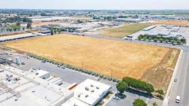 $2,500,000 | 2625 West Main Street, Turlock, CA 95380