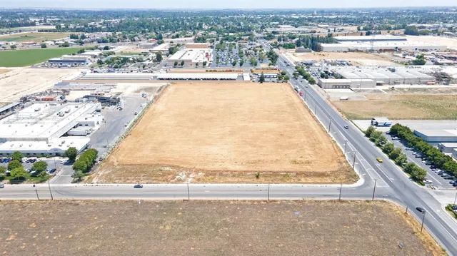 $2,500,000 | 2625 West Main Street, Turlock, CA 95380