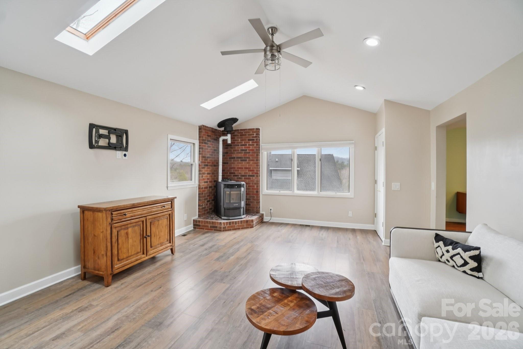 623 Owensby Road Hendersonville, NC 28792 - Photo 11 of 48