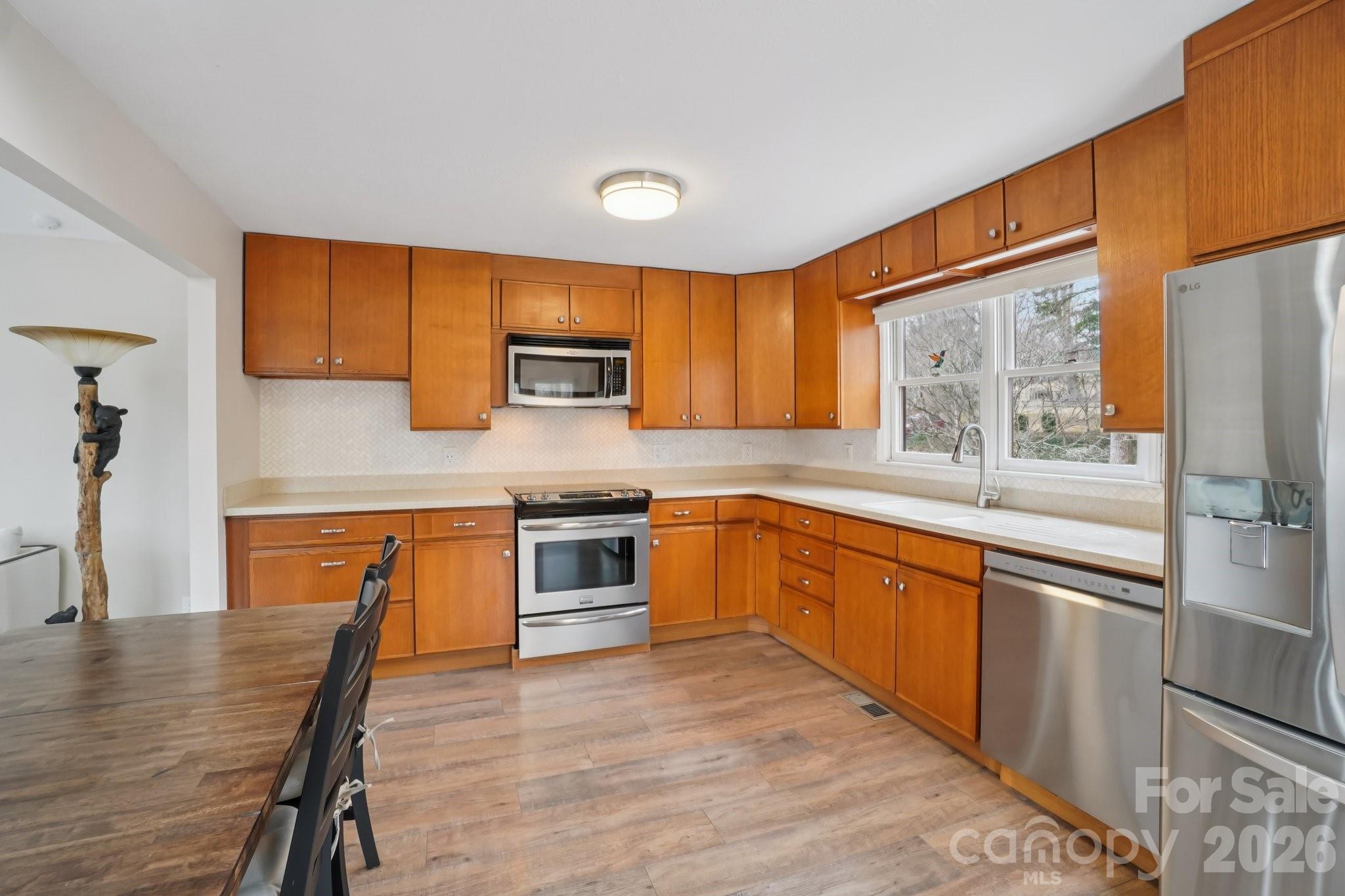 623 Owensby Road Hendersonville, NC 28792 - Photo 13 of 48