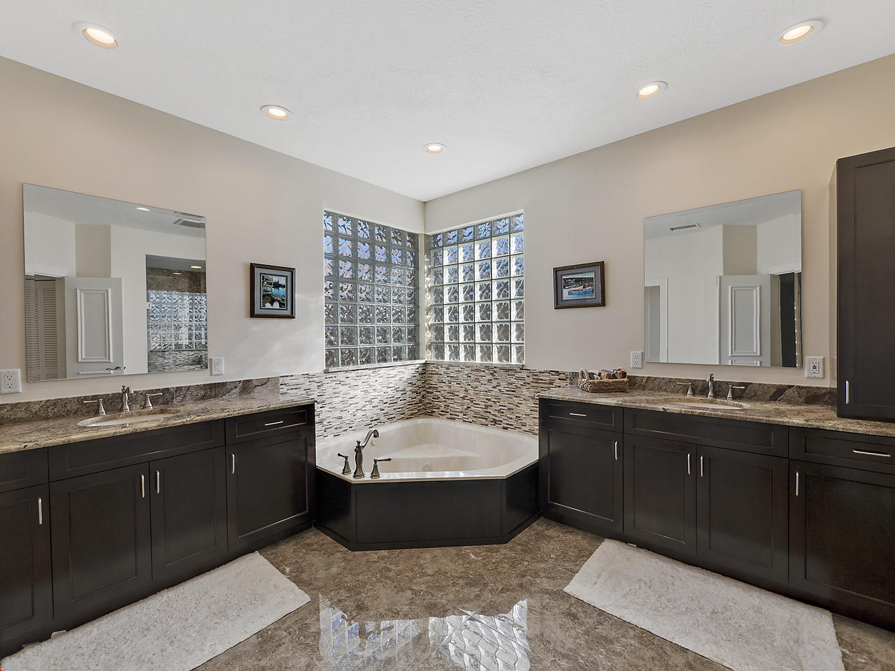 10562 Harich Lane Boca Raton, FL 33498 - Photo 13 of 36 Master Bath