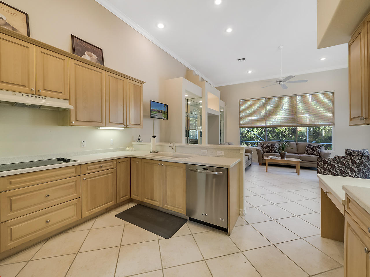 10562 Harich Lane Boca Raton, FL 33498 - Photo 9 of 36 Kitchen_1
