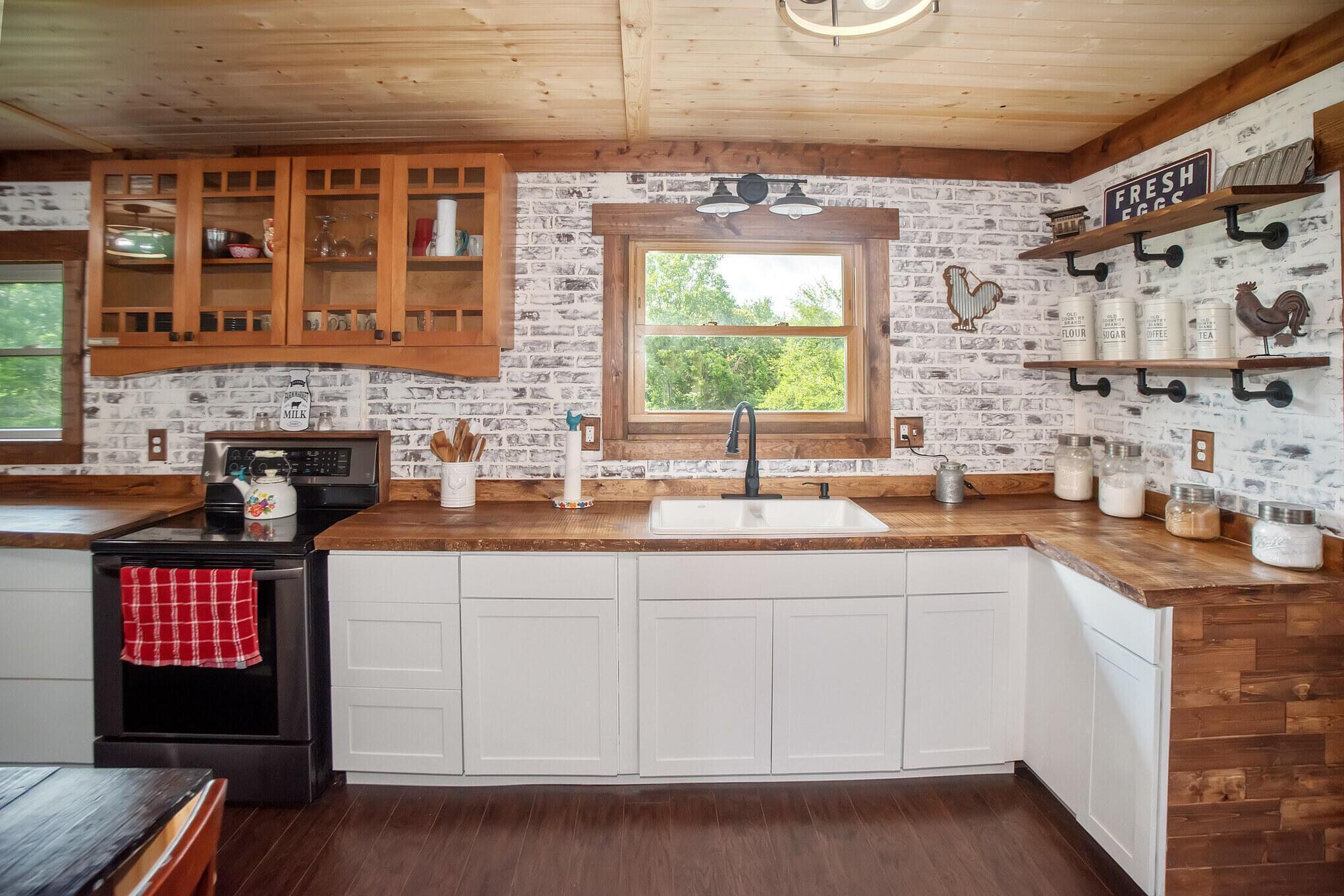 11514 New Delaware Road Mount Vernon, OH 43050 - Photo 10 of 24 Kitchen